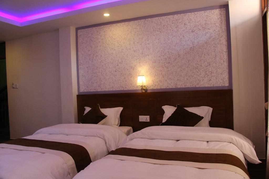 Hotel Florid Катманду Экстерьер фото