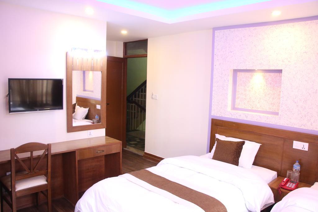 Hotel Florid Катманду Экстерьер фото
